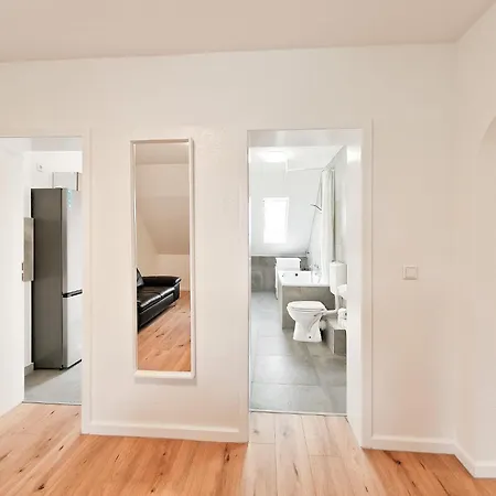 Raj Living - 3 And 4 * Duisburg