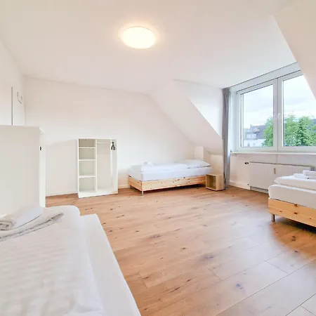Raj Living - 3 And 4 Apartment Duisburg