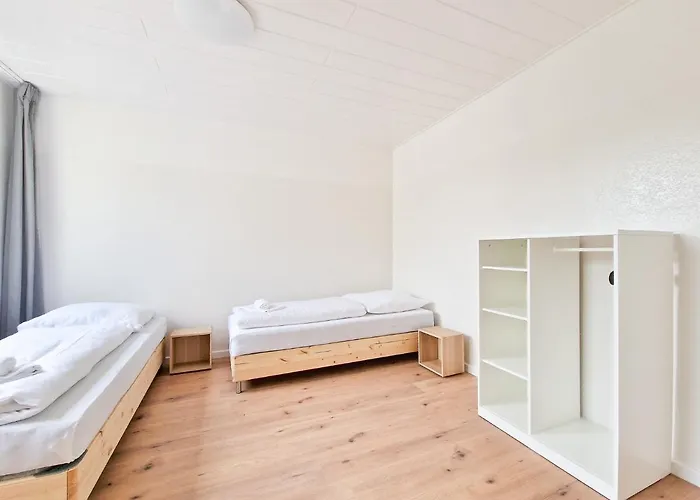 Tolstov - 3 And 4 Apartman *