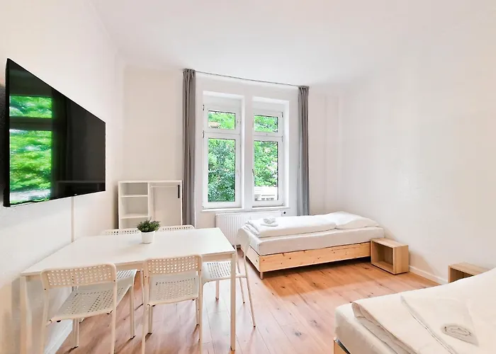 Tolstov - 3 And 4 Apartman *