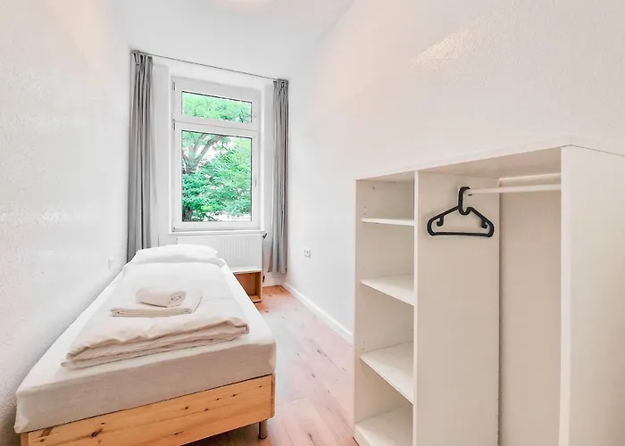 Tolstov - 3 And 4 דיסבורג