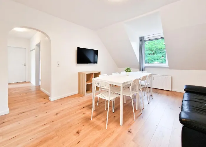 Tolstov - 3 And 4 Apartman Duisburg