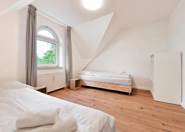 Tolstov - 3 And 4 Apartman