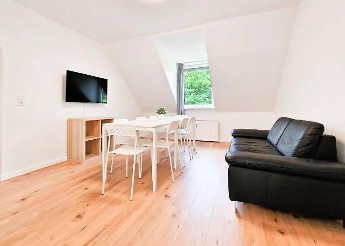 Tolstov - 3 And 4 Apartman *