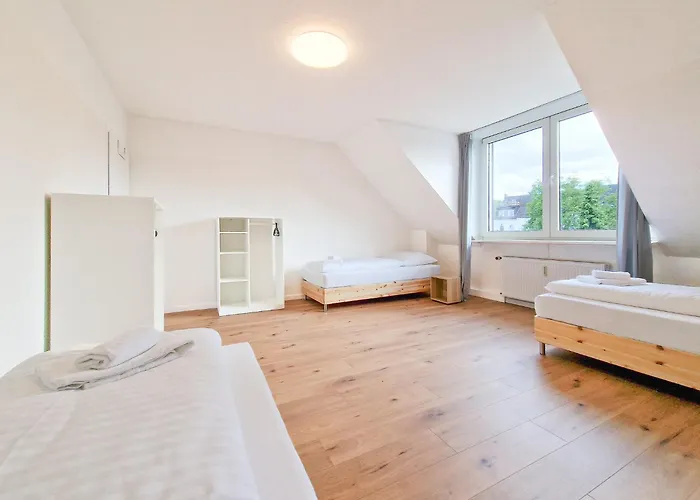 Tolstov - 3 And 4 Apartman Duisburg